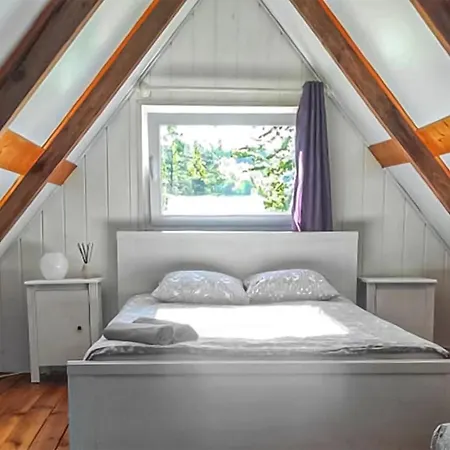 Stunning In Brodnica Gorna With Private Swimming Pool, Be Inside Or Outside Nyaraló